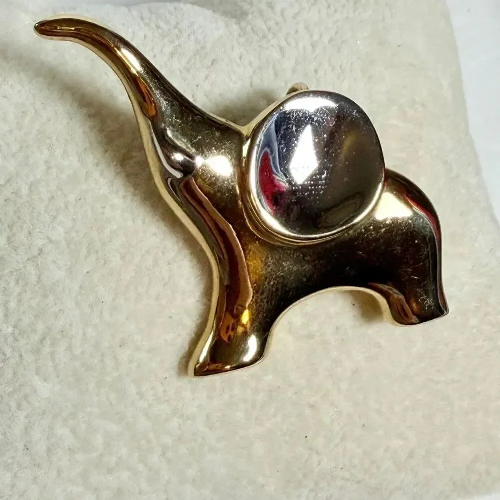 AD 98 Gold Tone Elephant Brooch Pin Pendant Silver Tone Ear Animal Vintage Style